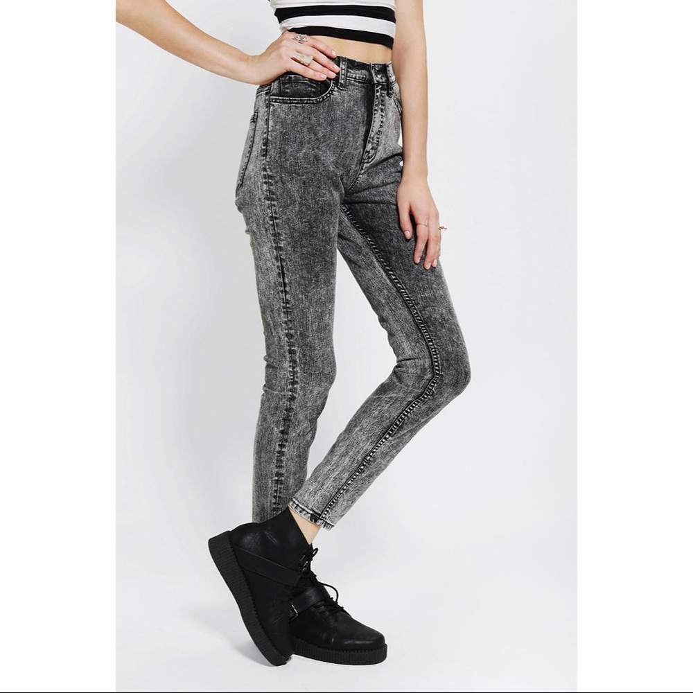 COPY - BDG cigarette high waisted black acid washed jeans